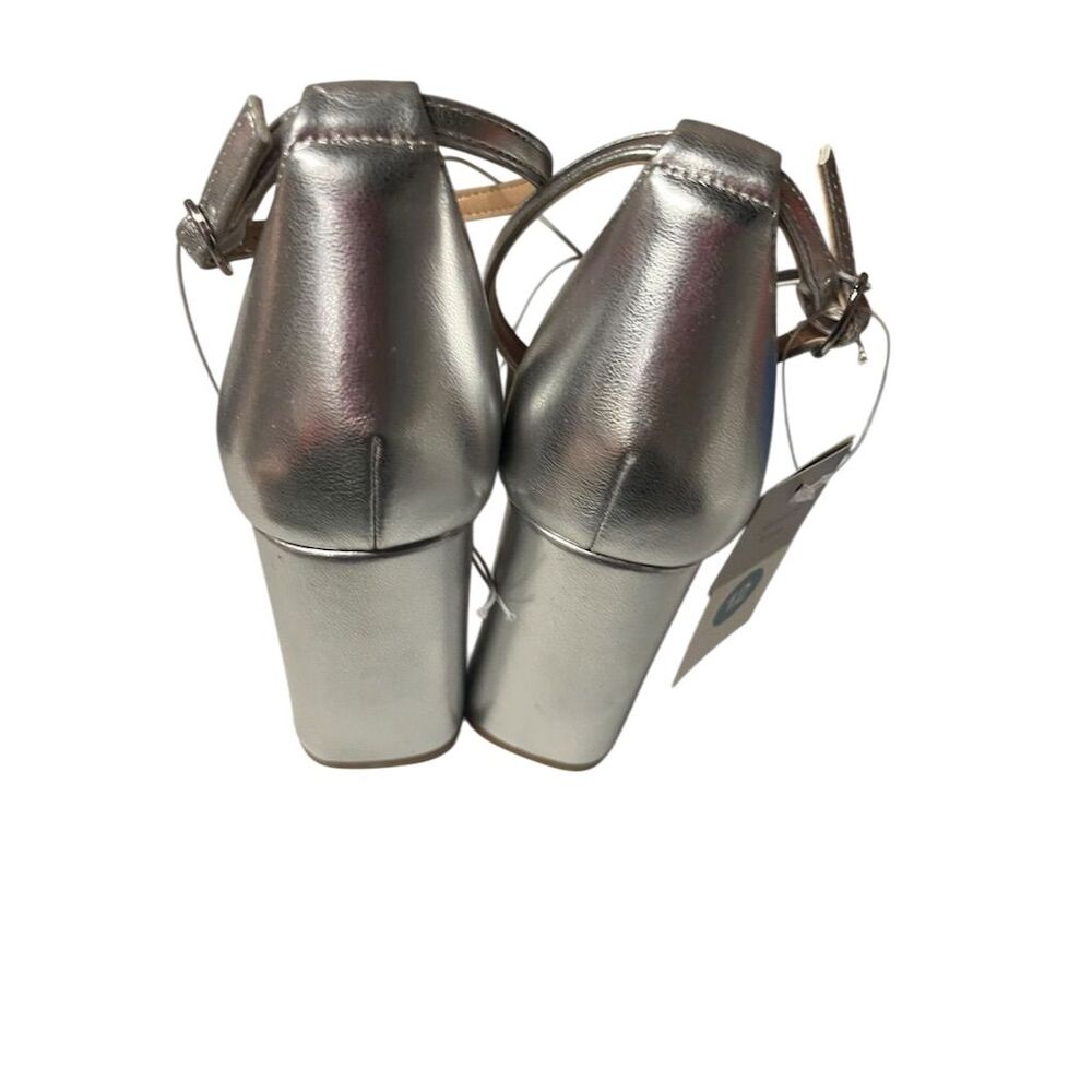 a new day Metallic Silver Heels - Picture 3 of 5